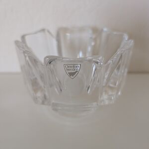Orrefors Corona Bowl 5-5/8 inch 6-panel Crystal Lars Hellsten Sweden
